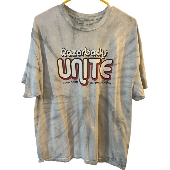 GAMEDAY COUTURE GRAY TIE DYE ARKANSAS RAZORBACKS UNITE GRAPHIC TEE SIZE XLARGE - Picture 1 of 2